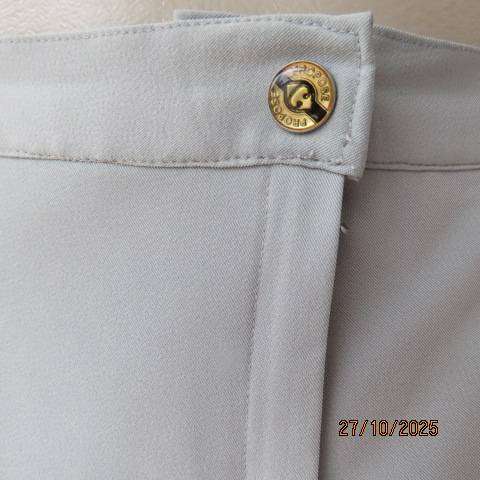 YOO LIM celadon green stretch polyester high waist pants from Korea. Size 40