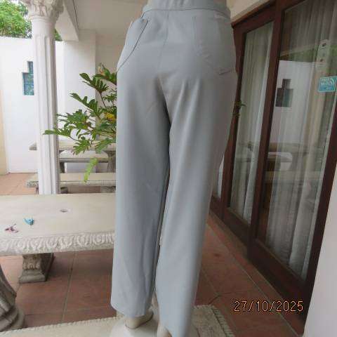 YOO LIM celadon green stretch polyester high waist pants from Korea. Size 40