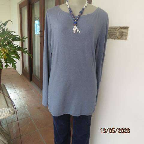 Real Basics soft steel blue long sleeve casual slip over top in stretch polyester, size 38-40