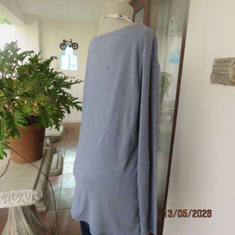 Real Basics soft steel blue long sleeve casual slip over top in stretch polyester, size 38-40