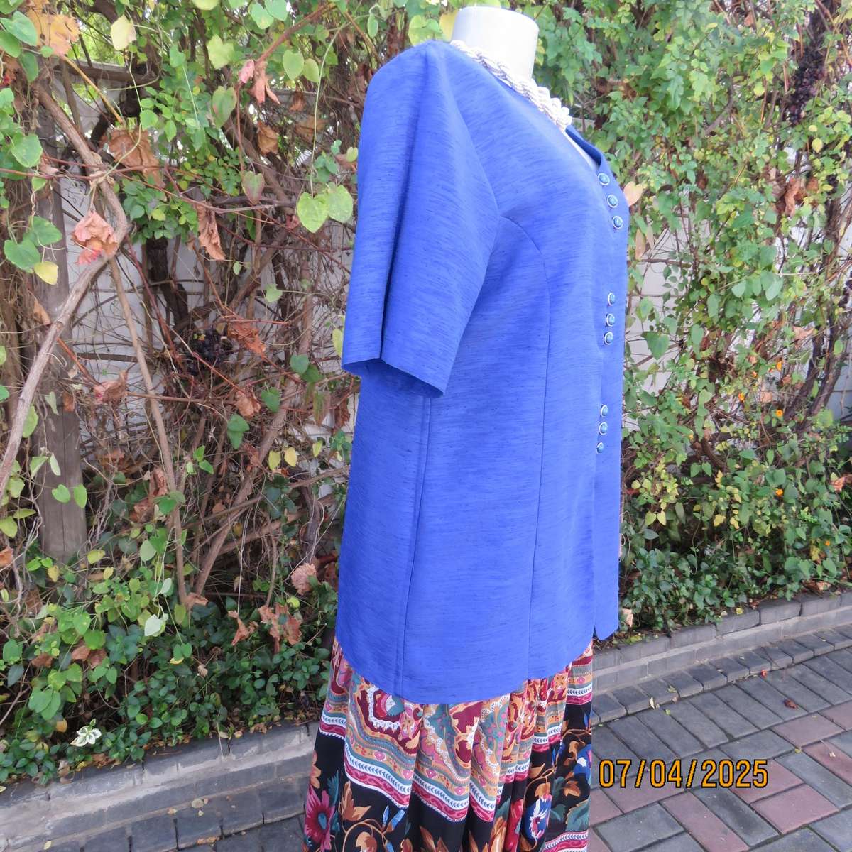 RHAPSODY royal blue textured satin button down V front jacket size 38