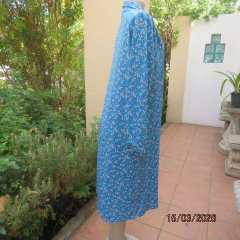 Jade blue long sleeve polyester slip over dress with floral print, size 42