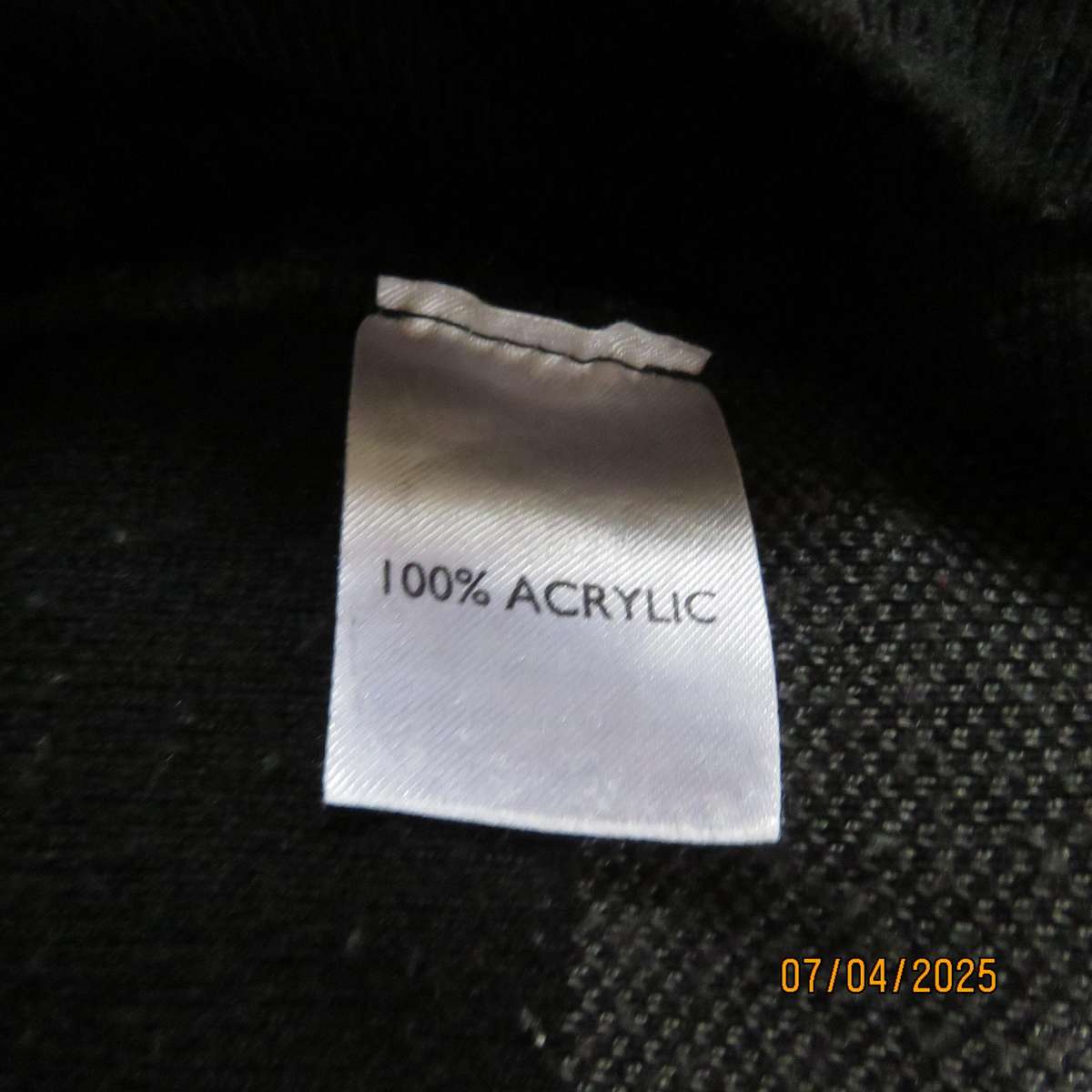 PIERRE GARDIN black acrylic knit long sleeve golf style men's pullover. Red-grey strip front.Size L