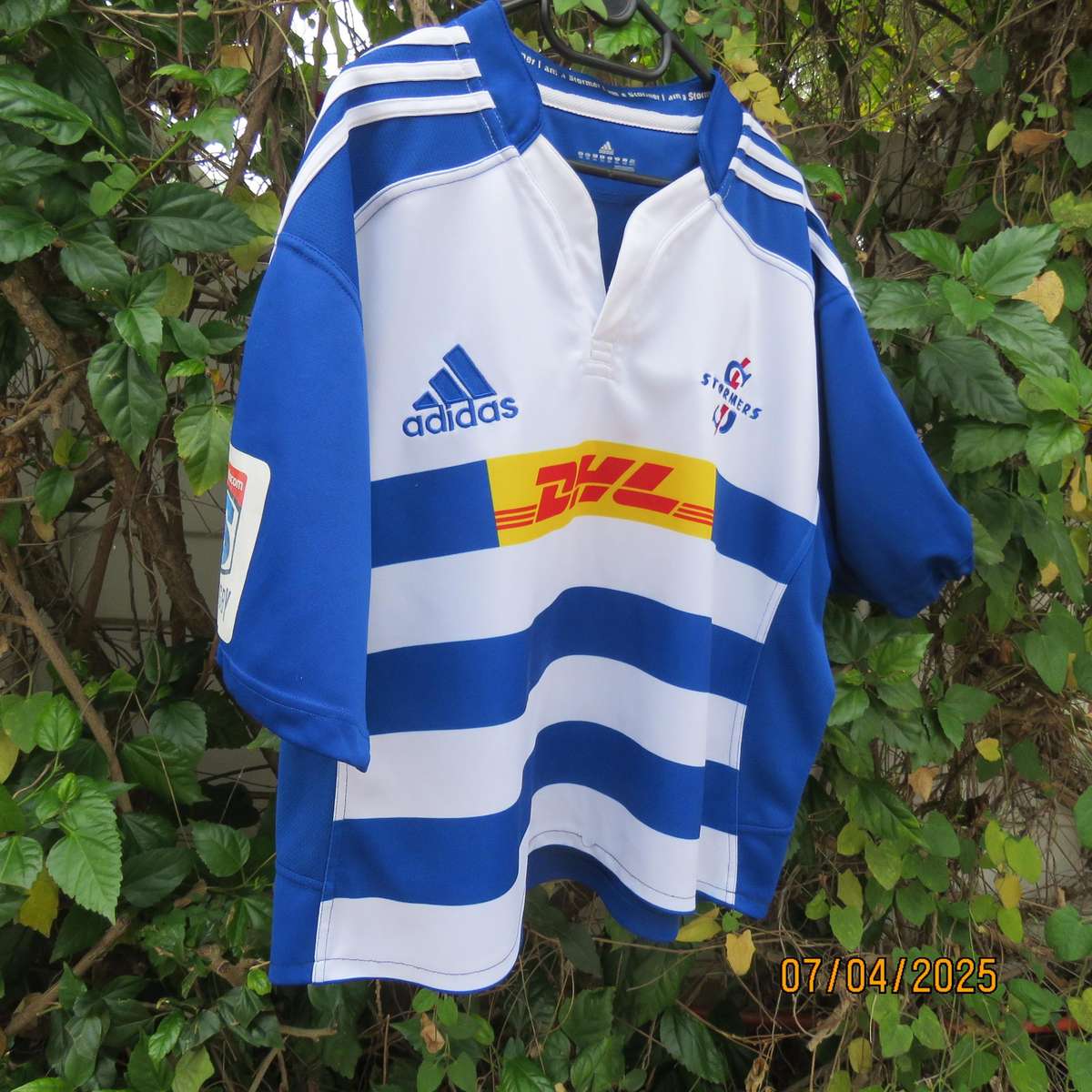 ADIDAS Stormers rugby top DHL in thick polyester stretch. Size XXL.