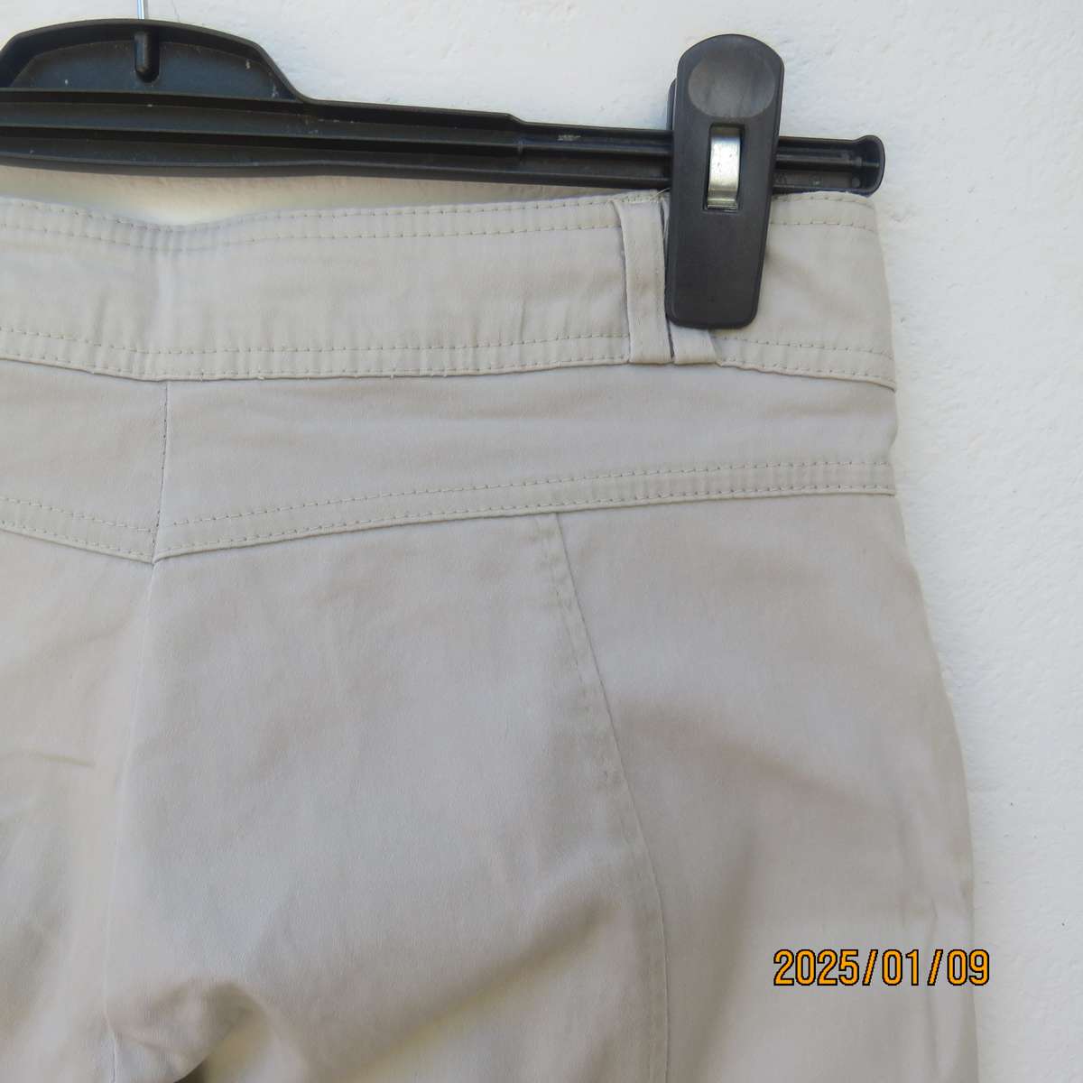 Smart sexy skinny cream stretch cotton RT pants size 30-6. Dummy pockets. Good fit. As new