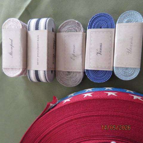 Selection of needlework accessories for craft work - 12 pieces