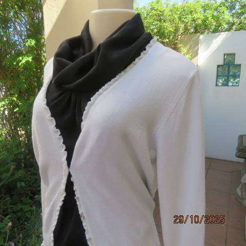 G. GOUTURE white stretch cotton knit long sleeve cardigan size 36