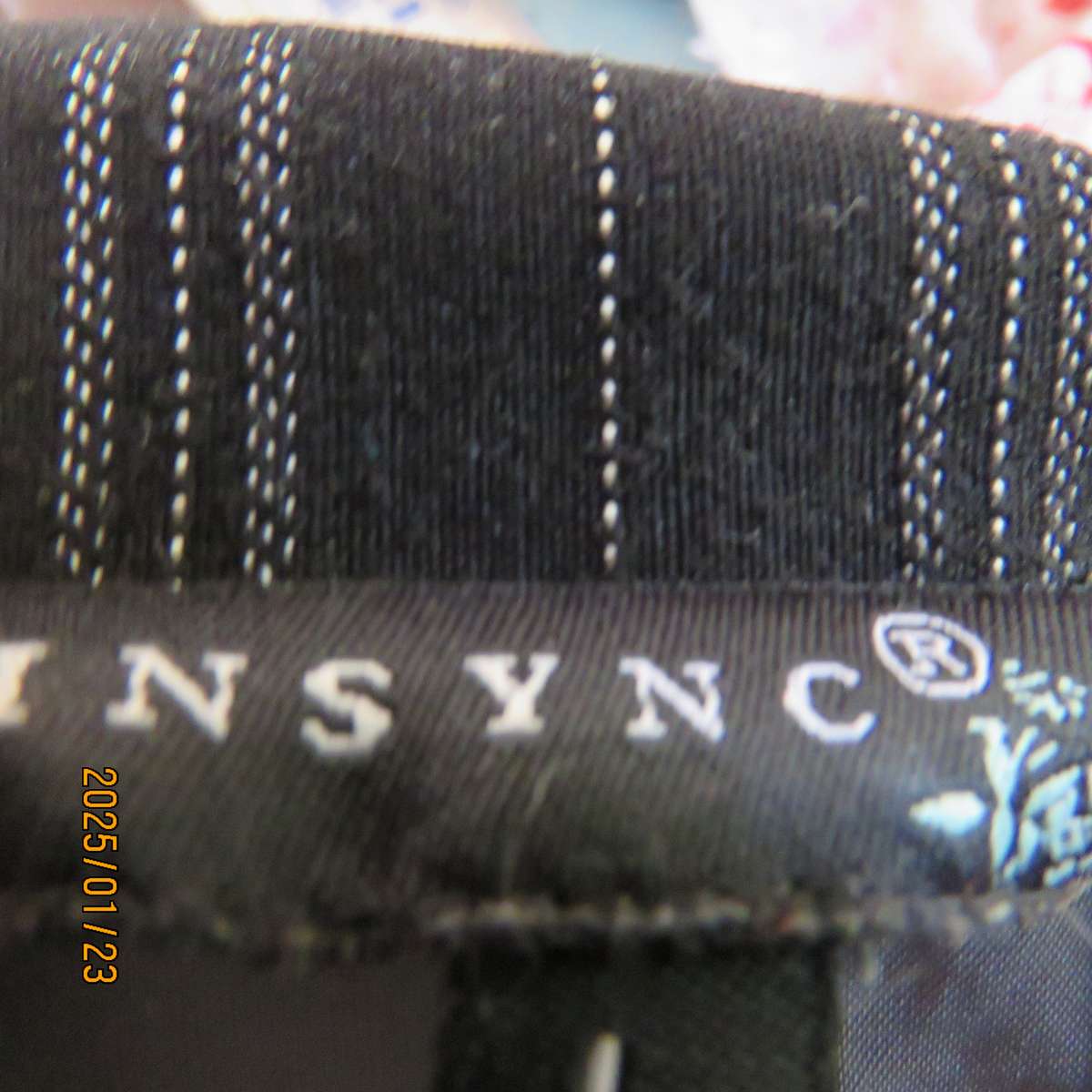 Smart long sleeve black-silver vertical striped fully lined jacket. Size 36. Close 1 button. As new