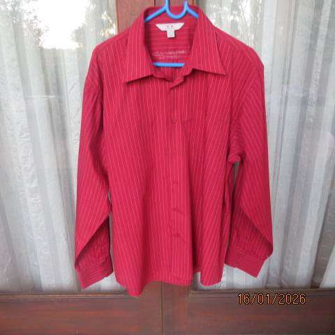 BIZ Collection size 2XL dark red with white vertical stripes in polycotton. One pocket.