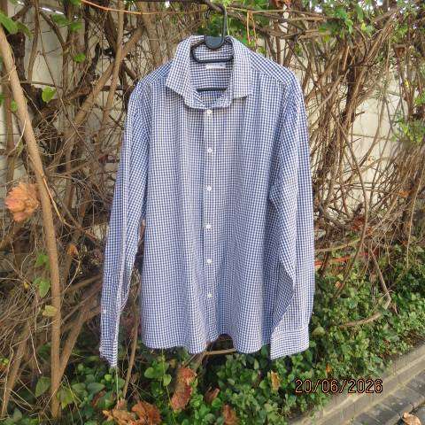 EXACT white and navy small check long sleeve shirt in 100% cotton, size XL