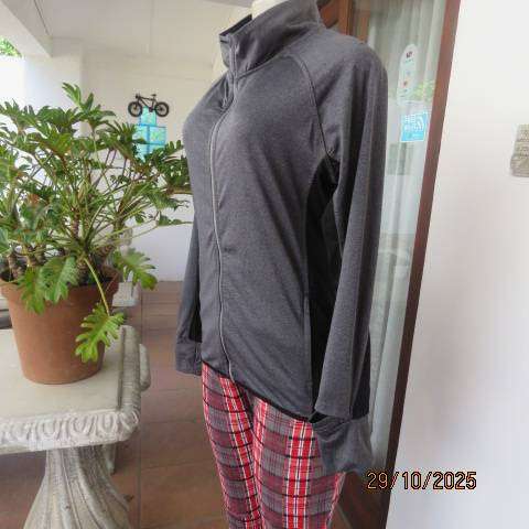 SPORT Real Clothing grey and black stretch polyester long sleeve zip-up jacket. Size 36