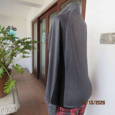 SPORT Real Clothing grey and black stretch polyester long sleeve zip-up jacket. Size 36