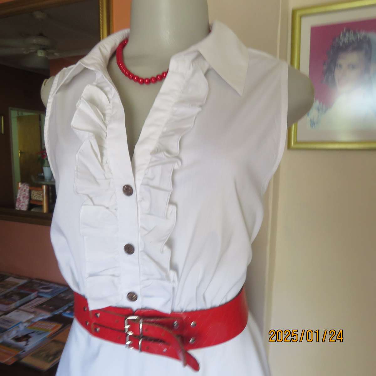 FASHION EXPRESS white polycotton stretch size 42 dress. Button down frilled top.A-line lined bottom.