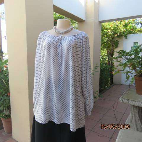 Woolworths white viscose slip-over long sleeve top with tiny black square print, size 40