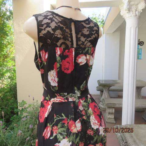 Black crimson-cream floral print on black polycotton dress. Lace inlays. Size 34