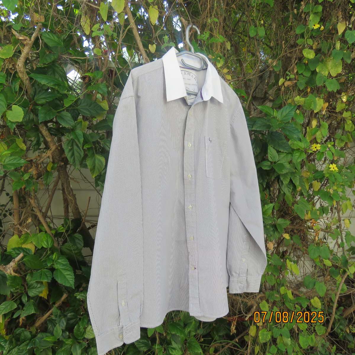 OLD KHAKI men's 100% cotton long sleeve grey-white striped shirt size XL.