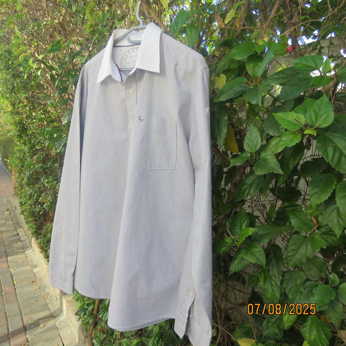 OLD KHAKI men's 100% cotton long sleeve grey-white striped shirt size XL.
