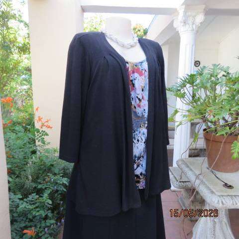 Judy's Pride black polycotton open top with floral print front inlay, size 42