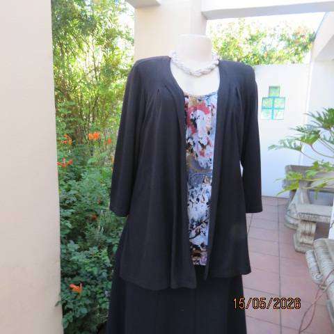 Judy's Pride black polycotton open top with floral print front inlay, size 42