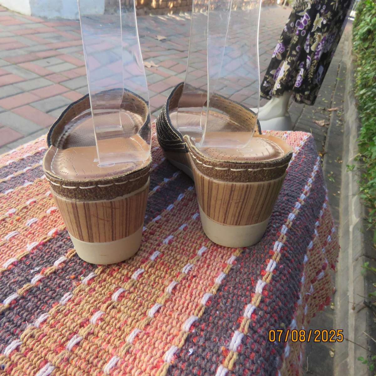 Turtles Wedge Sandals size 8.