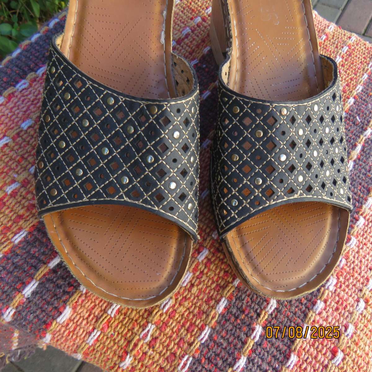 Turtles Wedge Sandals size 8.