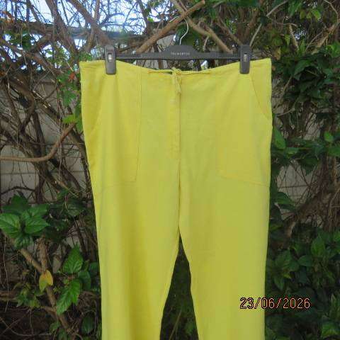 Ladies linen-cotton blend yellow pants with drawstring waist and cargo pockets size 38
