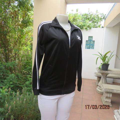 ADIDAS black zip-up jacket with long raglan sleeves and collar, size 32-34