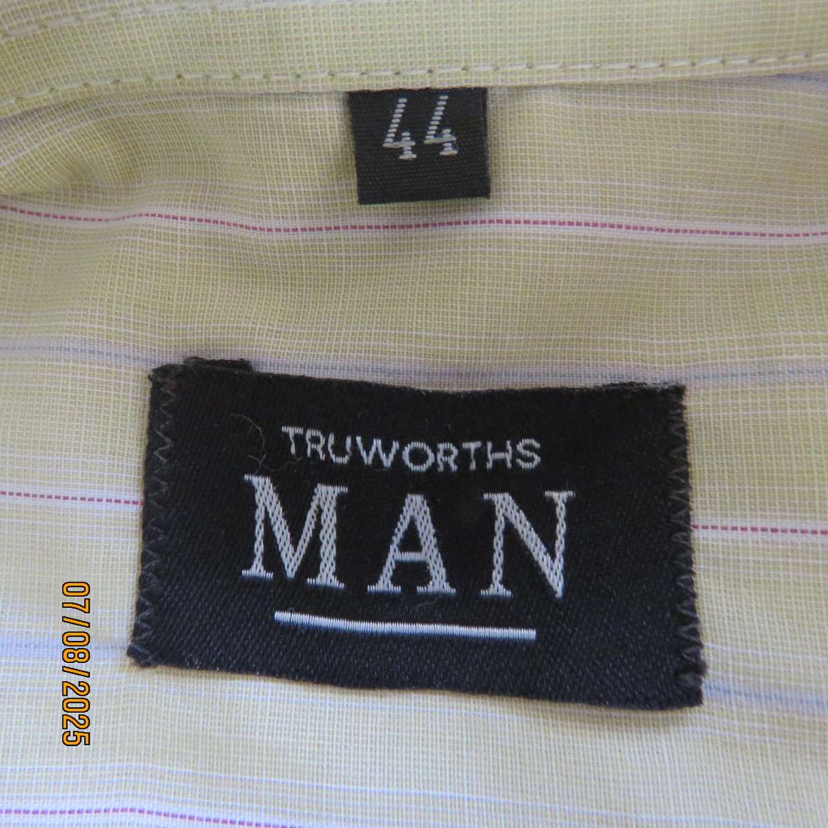 TRUWORTHS Man striped long sleeve polycotton shirt in corn-blue-white. Size XXL. Free tie