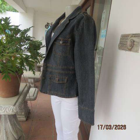 Network navy blue denim long sleeve jacket size 38 with 2 button closure and pockets
