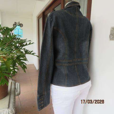 Network navy blue denim long sleeve jacket size 38 with 2 button closure and pockets