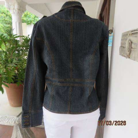 Network navy blue denim long sleeve jacket size 38 with 2 button closure and pockets