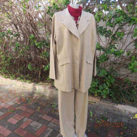 JUDY'S Pride mottled 2-piece pant suit with long button-down jacket and dress pants, size 46