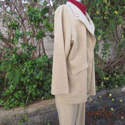 JUDY'S Pride mottled 2-piece pant suit with long button-down jacket and dress pants, size 46