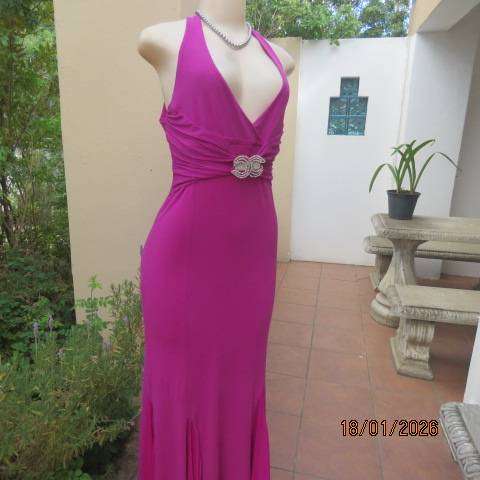 Magenta pink floor length stretch polyester floor length evening dress in size 34