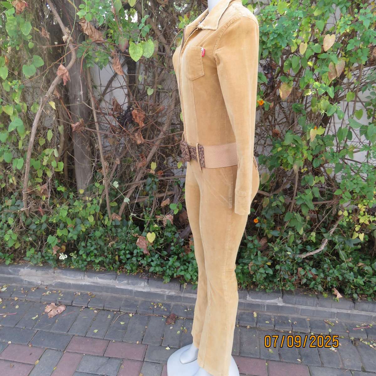 LUCY'S tan stretch corduroy jumpsuit size 32. Zip-up front. Bell bottom legs.