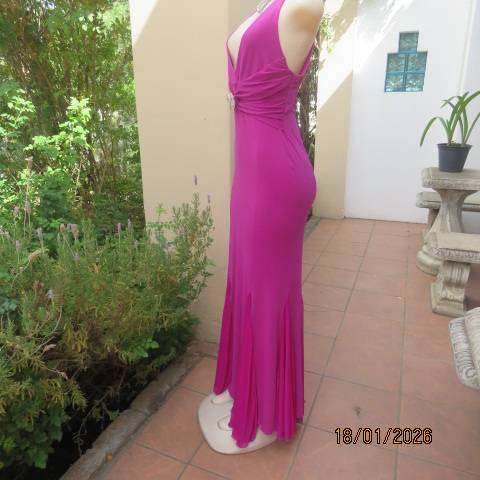 Magenta pink floor length stretch polyester floor length evening dress in size 34