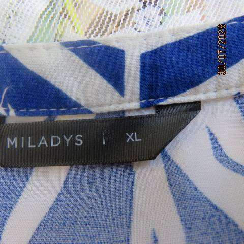 MILADY'S white and blue leaf pattern slip-over viscose top with banded V neckline, size 44-46