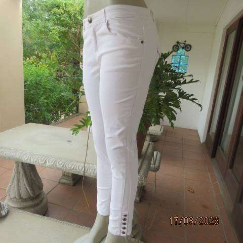 CAMAIEU white cotton stretch skinny pants with perfect fit. size 32