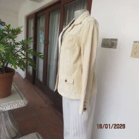 CECIL from Germany cream cotton corduroy long sleeve 4 pocket jacket. Size 38