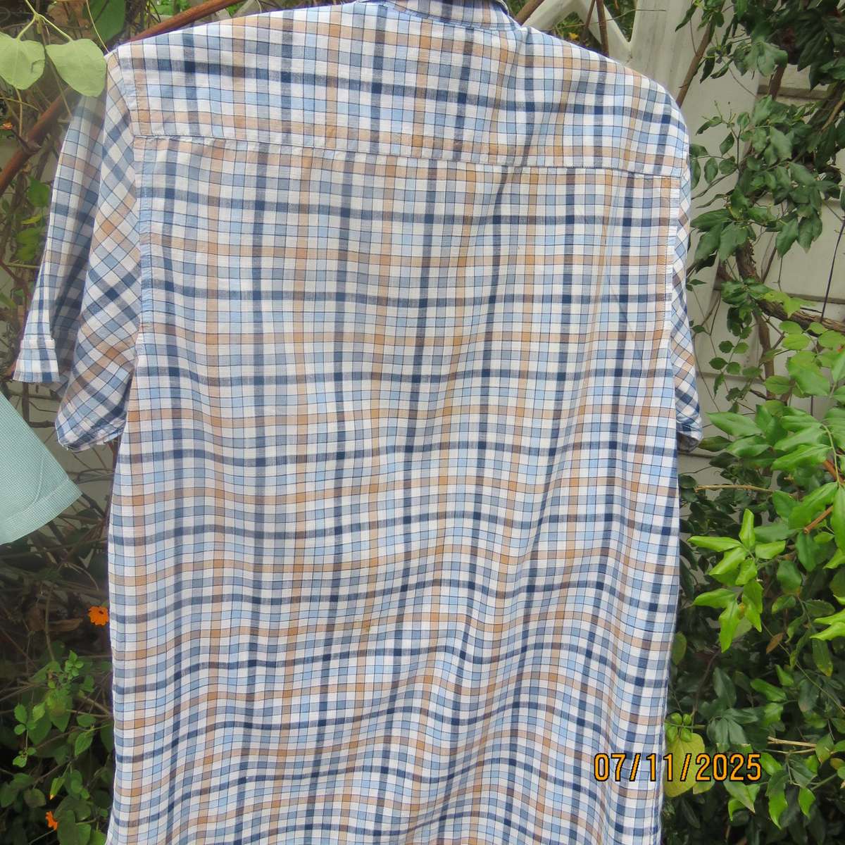 DAVID JONES men's pure cotton blue-tan-white check short sleeve shirt. Size M