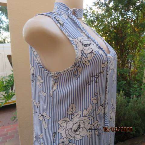 Massumi blue and white stripe sleeveless top with white floral print, size 34