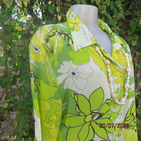 Vivara Michelle vibrant cream and yellow-green floral print button-down soft top size 44