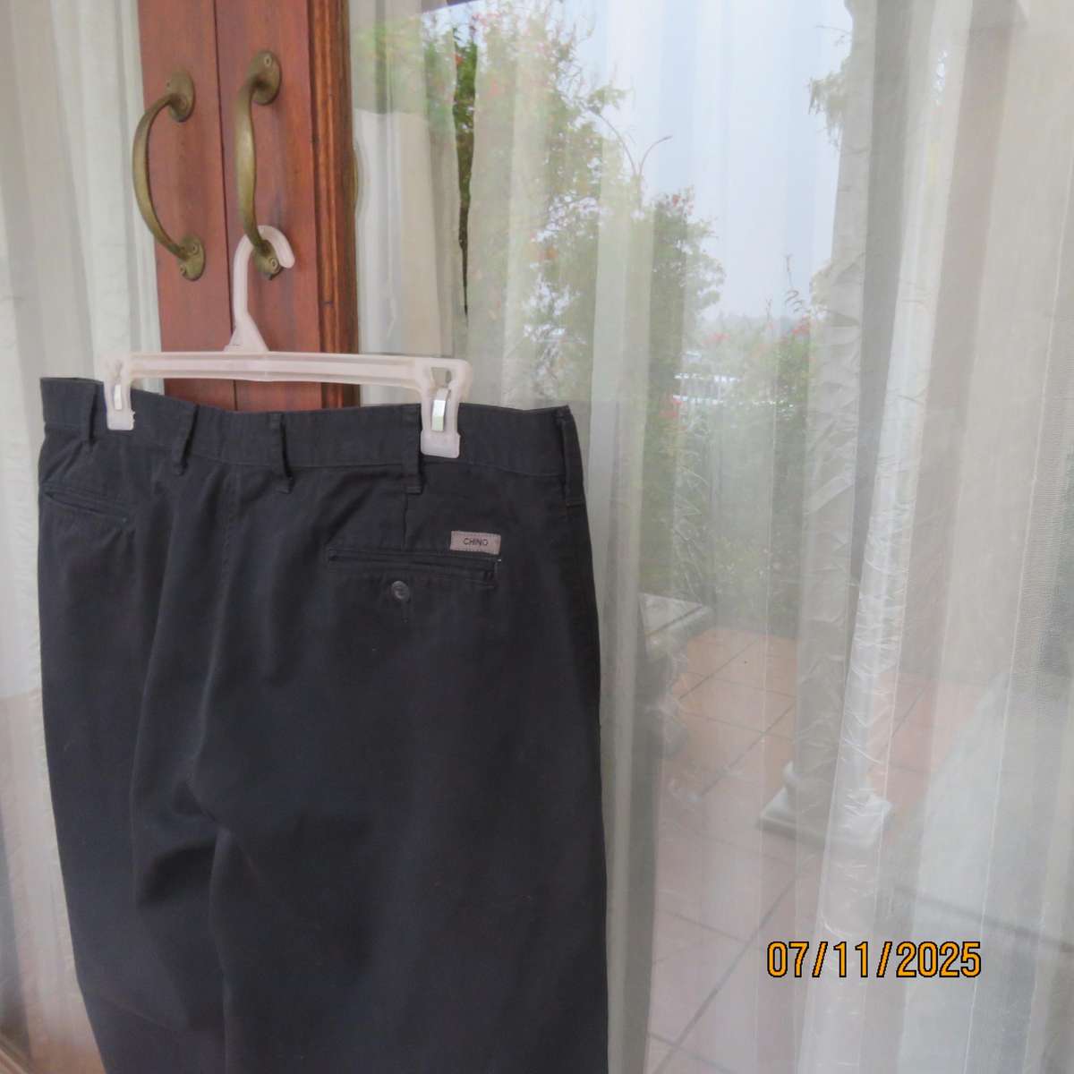 WOOLWORTHS very black pure cotton chino men's pants size 42.