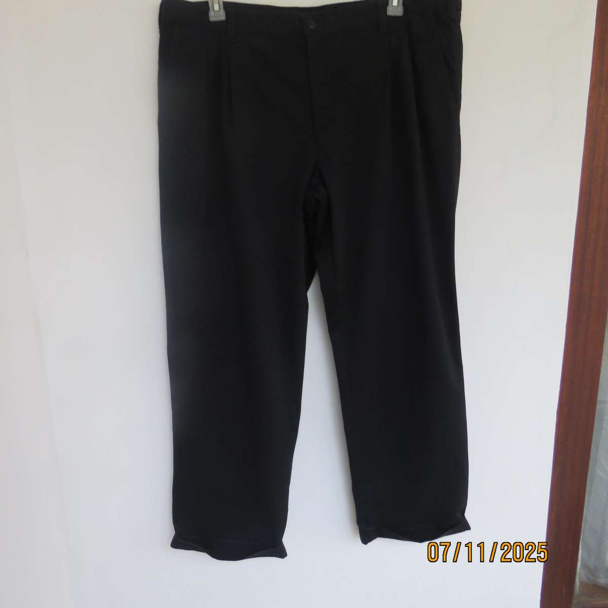 WOOLWORTHS very black pure cotton chino men's pants size 42.