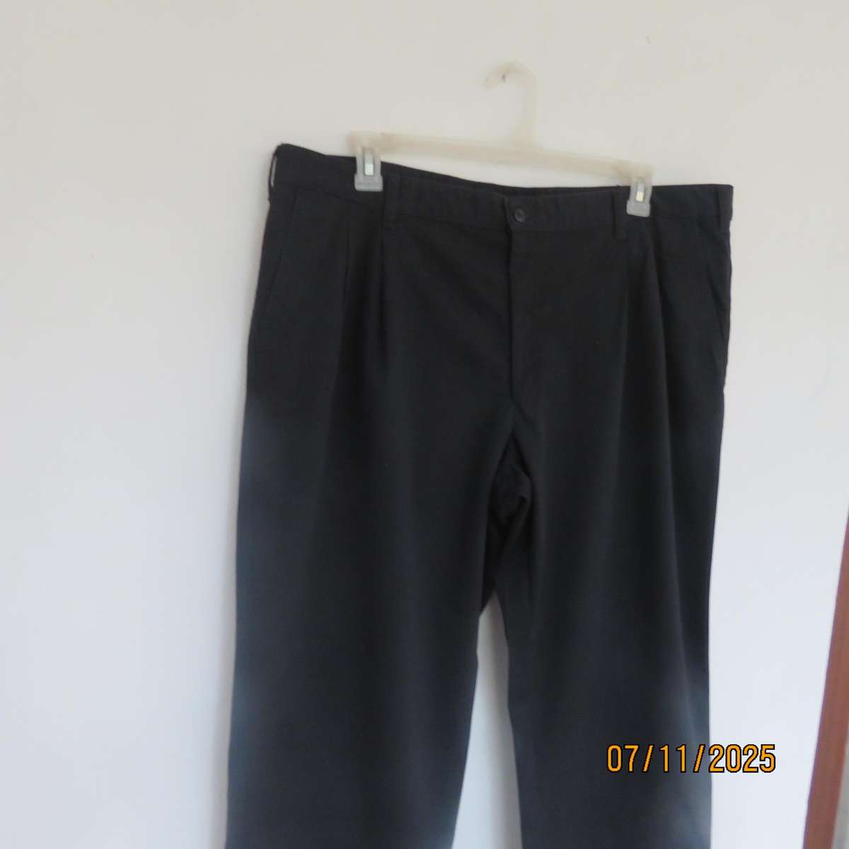 WOOLWORTHS very black pure cotton chino men's pants size 42.