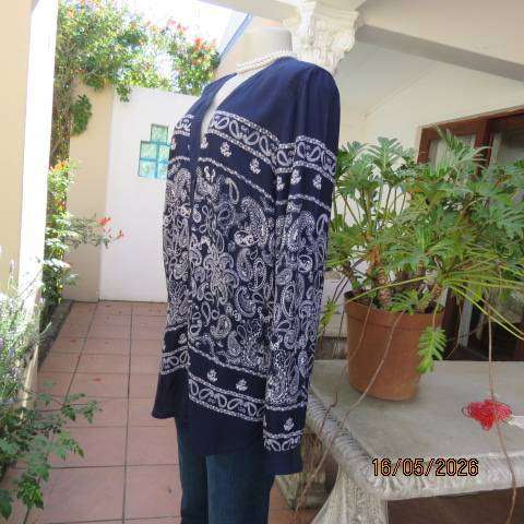 Donna Claire navy rayon long sleeve top with white bohemian print, size 40