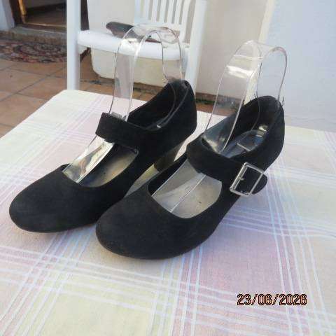 LILLEY black suede look shoes women size 6 with rounded fronts and wide strap