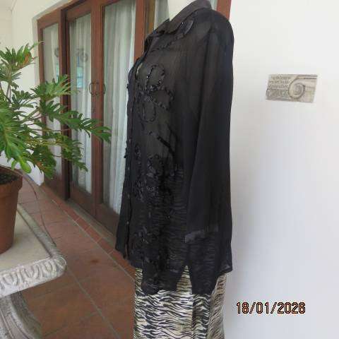 RENE TAYLOR black crinkled  sheer polyester top with luxury ribbon-bead front decoration. Size 44-46