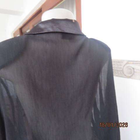 RENE TAYLOR black crinkled  sheer polyester top with luxury ribbon-bead front decoration. Size 44-46