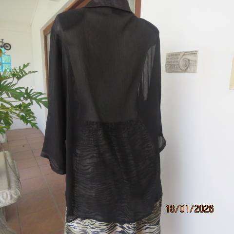 RENE TAYLOR black crinkled  sheer polyester top with luxury ribbon-bead front decoration. Size 44-46